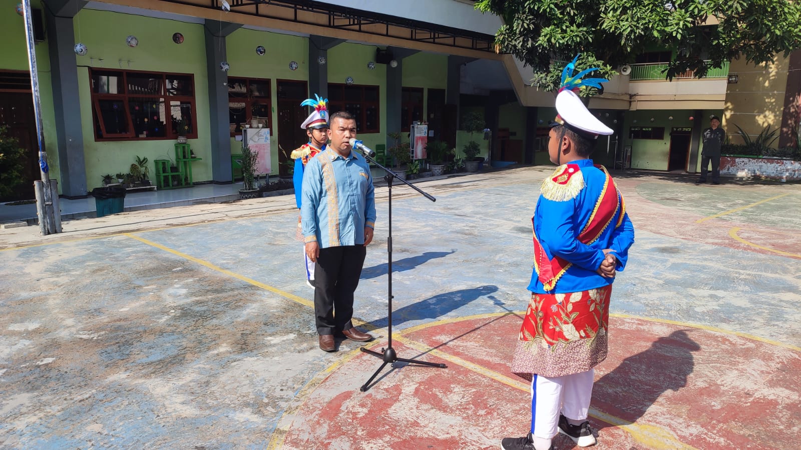 Wakil Ketua Komite SD Mudisa, Amri Gunasti, S.T., M.T. Wakil Ketua Komite SD Mudisa, Amri Gunasti, S.T., M.T.